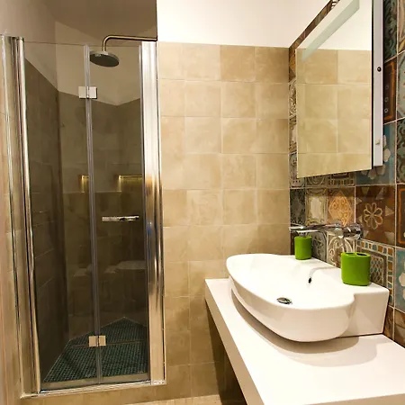 Bed & Breakfast Shining Avola