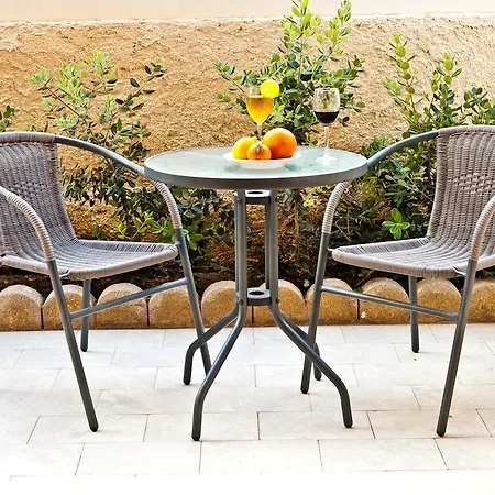 Shining Couette-café Avola