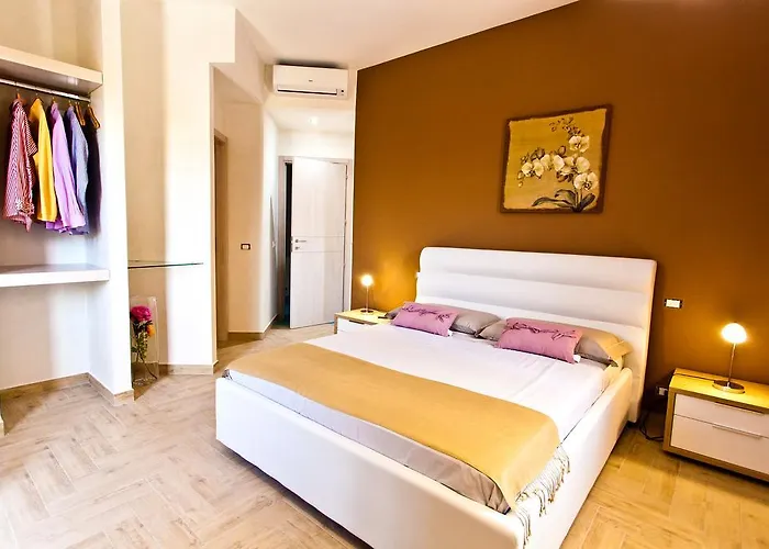 فندق مبيت وإفطار Shining 4*