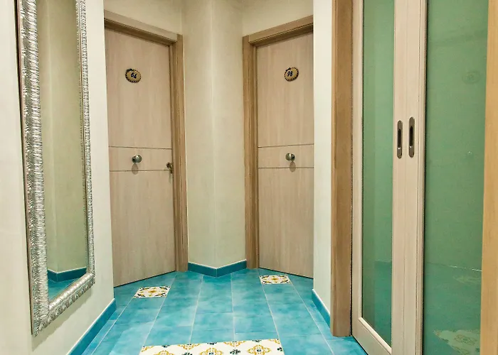 Shining فندق مبيت وإفطار 4*